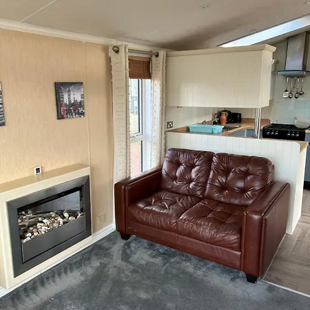 No Commercial Vehicles Holiday home *